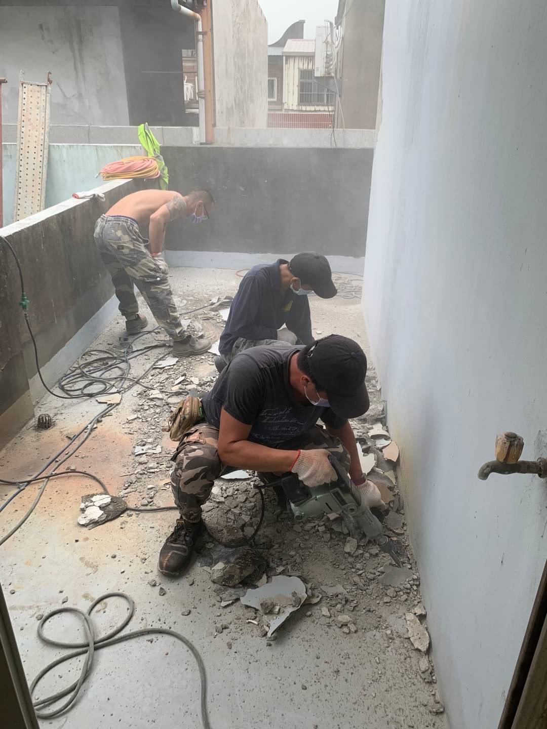 新竹市金竹路 頂樓防水層打除修繕